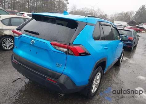 2019 Toyota Rav4 Xle z USA, uszkodzony, nr VIN 2T3P1RFV5KW038227